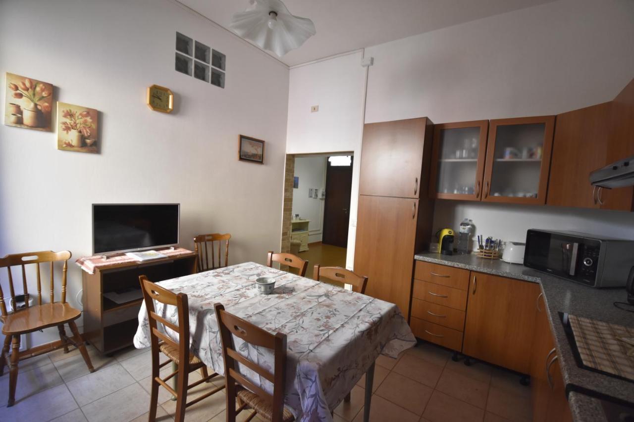 La Casa Di Nonno Apartman Iglesias Kültér fotó